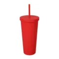 Roter doppelwandiger Plastikbecher mit Strohhalm und flachem Deckel für kalte Getränke. - Chinarot
