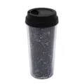 Vista detallada de la taza de café de plástico de 16oz con purpurina y confeti multicolor. - Negro