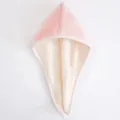 Cuffia per asciugare i capelli in pile corallo doppio strato, variante rosa morbida. - Doppio lato rosa e bianco