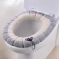 Funda para asiento de inodoro de felpa gris con koala y práctica manija cómoda. - Estilo de Asa de Transporte / Beige