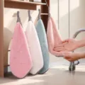 Hanging hand towel absorbent kitchen wipe soft coral fleece quick dry towel for home use - 25*25cm / Bean Green