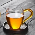 Carafe à thé en verre transparent résistant à la chaleur avec poignée ambrée pour le service. - Poignée Jaune