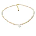 Collana di perle con ciondolo lettera conchiglia girocollo in cristallo per donne beige oro - Stile S