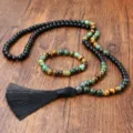 Detailed shot of the vintage black gemstone beaded long necklace and matching bracelet set. - Retro Natural Stone Necklace Bracelet Set (SZ244)