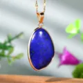 Natuurlijke lapis lazuli vergulde hanger ketting, elegante Europese stijl sieraden voor dames. - Lapis lazuli