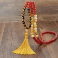 Vintage edelsteen 108 kralen lange trui ketting met gele kwast voor dames mode stijl - Rood en Geel Kleur Match (N2674) / Rode Agaat + Gele Kwast