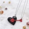 Collier couple cœur noir et rouge pendentif assorti magnétique cadeau bijoux de mode - Cœur Noir Et Flèche Rouge