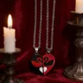 Ensemble de colliers assortis cœur couple noir et rouge avec pendentif cygne pour mode - Patchwork Cœur Cygne (NST-0460) / Ensemble deux pièces / Cygne Noir & Rouge (Chaîne Argentée)