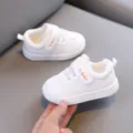 Sneakers bianche per neonati e bambine, scarpe morbide e antiscivolo per i primi passi. - Bianco