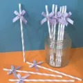 Cannucce di carta rigate con fiocchi viola accessori decorativi per feste e compleanni - Cannuccia con fiocco in nastro a righe viola chiaro