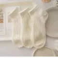 Calcetines cortos blancos de malla transpirable fina de verano para mujer, diseño de encaje. - Talla Única / Blanco Leche