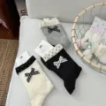Calcetines de tubo medio con lazo de lunares estilo coreano algodón transpirable mujer - Negro