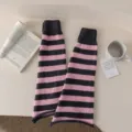 Calentadores de punto a rayas rosa y gris, accesorio de moda de invierno y2k. - Talla única / Rayado Negro y Rosa