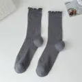 Calcetines grises de canalé con volantes para mujer, calcetines casuales de mezcla de algodón. - Gris oscuro