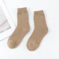 Calcetines de invierno gruesos y calientes de lana para mujer lisos media caña cachemira - Talla única / Café