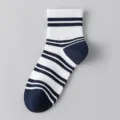 Calcetines de hombre a rayas blancas y azul marino de algodon transpirables casual sport - Rayas