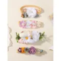 Set van vier elegante bloemen baby haarbanden met parels en stoffen bloemen voor vakantie - 4E