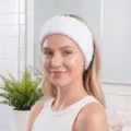 Weiches Plüsch Spa Stirnband für Damen, breites elastisches Kosmetik Haarband für Gesicht. - Weiß