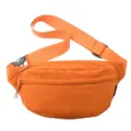 Detailansicht einer leuchtend orangefarbenen minimalistischen Sport-Gürteltasche. - Orangerot