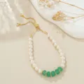 Elegantes Süßwasserperlen grüner Jade Perlen Armband mit verstellbarer Goldkette Damen Schmuck - Natürliche Perle Abakus Achat (B4292)