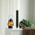 Vue détaillée de la bougie LED citrouille d'Halloween pour décoration de fête et ambiance. - Lampe LED électronique vert foncé citrouille flamme