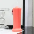 Vela aromática de pilar romano rosa en cera de soya para decoración del hogar y ambiente. - Vela de Engranaje Fino / Rosa