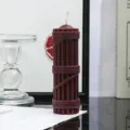 Vela aromática de cera de soja con columna romana borgoña, vela decorativa única para el hogar. - Vela Cilíndrica de Cuerda / Burdeos