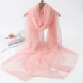 Écharpe longue en mousseline rose uni, châle transparent léger et élégant pour femmes. - Foulards en satin vert pousse de neige
