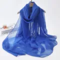 Écharpe longue et châle en mousseline bleue vibrante, tissu léger et respirant pour le quotidien. - Foulard en soie bleu roi