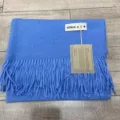 Écharpe d'hiver unie épaisse effet cachemire avec franges, variante bleue hommes et femmes. - Écharpes et châles bleu ciel