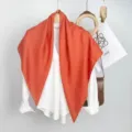 Sciarpa quadrata plissettata tinta unita da donna, elegante fazzoletto di lino, 90x90cm. - Arancione