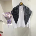 Sciarpa triangolare a pois nera e bianca da donna elegante scialle accessorio per camicia - Sciarpa a triangolo nera a pois