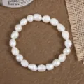 Natürliche Barock Perlen Armband schlichte unregelmäßige weiße Perlen Schmuck Detailansicht - Barock Gerade Loch 8mm (B5028)