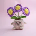 Jolie plante en pot au crochet marguerite tricotée décoration de bureau variante colorée - Violet