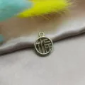 Ciondolo in metallo dorato con carattere cinese Fu per orecchini fai da te e creazione di gioielli. - Benedizione (YZ577) / 10 Pezzi/Confezione / Oro