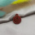 Accessorio pendente per gioielli DIY in stile cinese rosso, ideale per orecchini artigianali. - Fortuna (YZ577) / 10 Pezzi/Confezione / Rosso