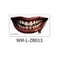 Pegatina de tatuaje temporal de boca grande de Halloween, diseño de dientes sangrientos. - Manchas de Sangre Colmillos Boca Grande (WM-L-ZB013) / 130x70mm