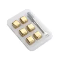 Edelstahl Eiswürfel Set mit 6 goldenen Metall Whisky Steinen, Zange und transparenter Box. - Gold 6er-Pack mit Silikonzange
