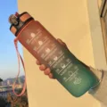 Gourde Motivante Dégradé avec Marqueur de Temps Bouteille de Sport Portable Rose et Vert - 776 Orange
