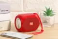 Tragbarer wasserdichter Bluetooth-Lautsprecher in Rot mit Doppelmembran für Outdoor-Musik - Rot