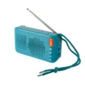 Detailansicht des tragbaren Bluetooth-Lautsprechers mit Antenne in tealblauem Gehäuse. - Blaugrün