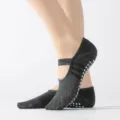 Zwarte anti-slip yogasokken voor dames met elastische bandjes voor fitness en ballet. - Eén maat / Zwart
