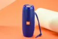 Haut-parleur Bluetooth sans fil portable avec basses puissantes et lanière pratique. - Bleu