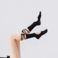 Zwarte Dames Vijf-Teen Yoga Sokken Antislip voor Pilates Dans Fitness en Vorming - Eén maat / Zwart