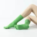 Vibrant Green Five-Toe Yoga Socks Non-Slip Pilates Grip Socks for Women Fitness Dance Floor - One Size / Grass Green