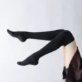 Zwarte over de knie yoga sokken antislip pilates beenwarmers gebreide variant stijl - Eén maat / Zwart