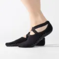 Zwarte yogasokken met elegante kruisbandjes, antislip noppen, dans- en fitnessschoenen - Kruis Badstof / Terry kruis - zwart