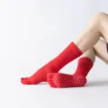 Red high tube five toe yoga socks, anti slip pilates socks for women dance floor training - One Size / New Year Red