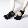 Black non-slip yoga toe socks for women, breathable pilates socks with grips for gym fitness. - One Size / Full Toe Black
