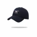 Casquette de baseball bleu marine vintage avec broderie blanche, visière incurvée, chapeau. - Réglable / Bleu marine